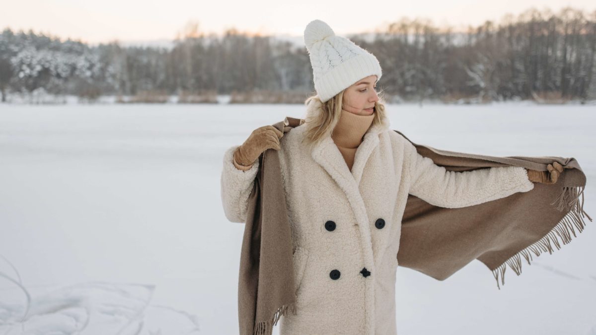 Ako uviazať šál – oživte svoj zimný outfit